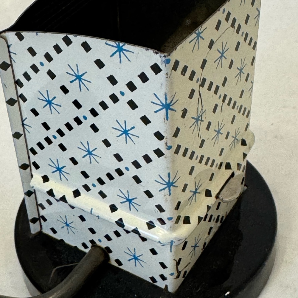 Vintage Nut Chopper 1940’s 1950’s Starburst Pattern - Picture 6 of 6
